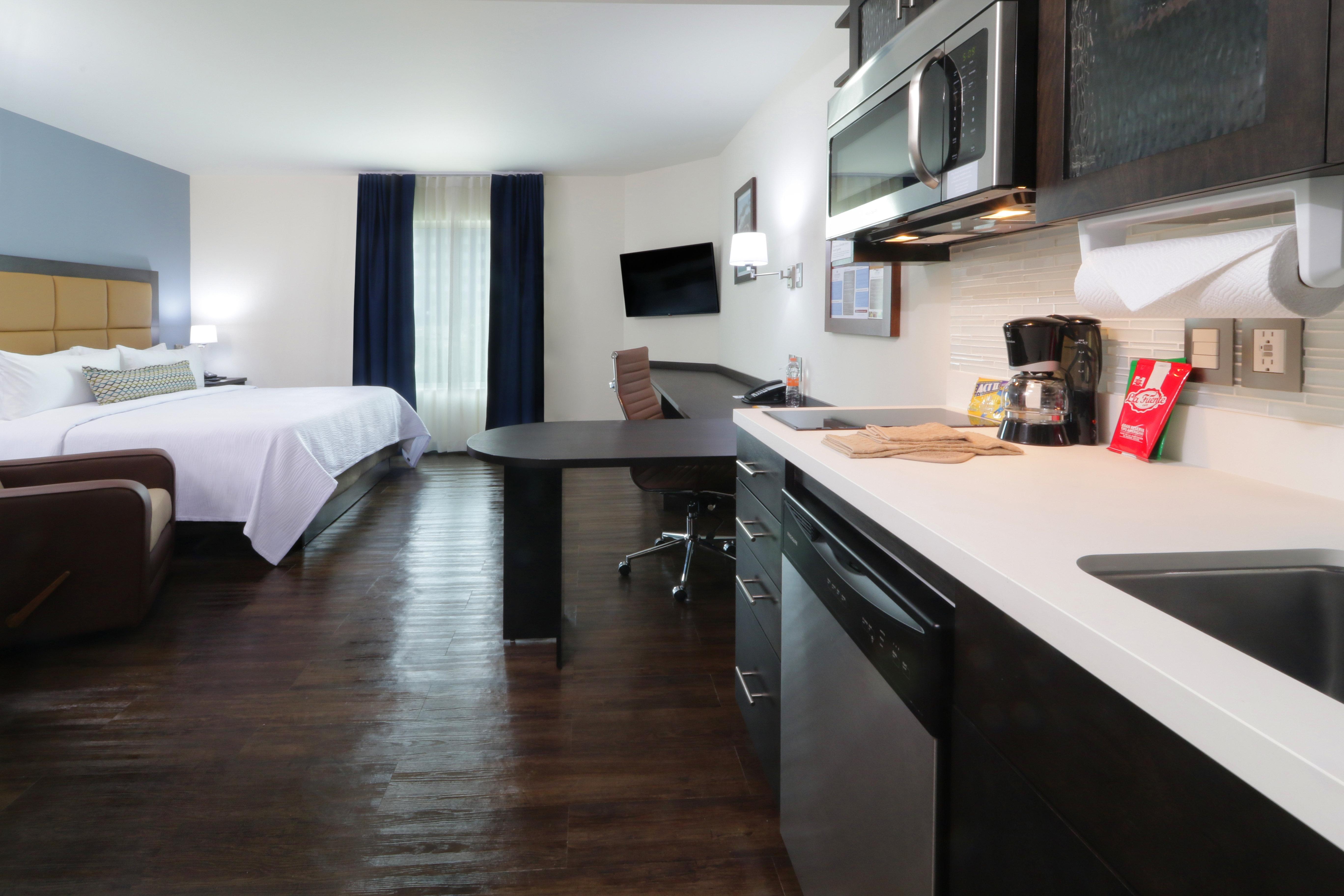 Candlewood Suites Celaya Celaya  Eksteriør bilde